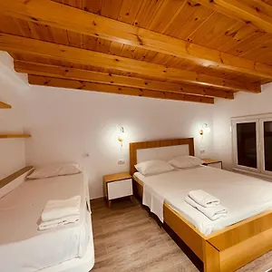 vila-anxhelo.albaniahotels.org/